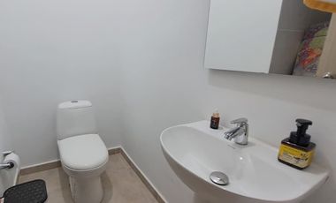 CÓD. 1321. CASA EN CONJUNTO CERRADO EN EL NORTE DE VALLEDUPAR.