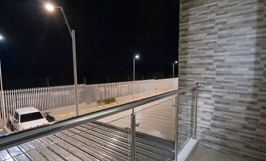 CÓD. 1321. CASA EN CONJUNTO CERRADO EN EL NORTE DE VALLEDUPAR.