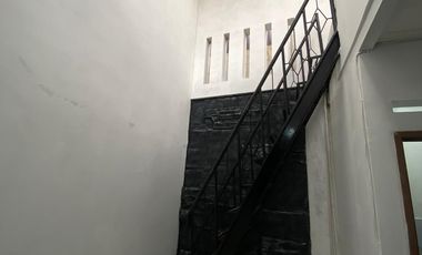 DIJUAL DAN DI SEWAKAN RUMAH MURAH BARU BERES RENOVASI DI BATU INDAH