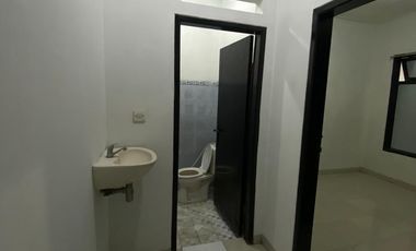 DIJUAL DAN DI SEWAKAN RUMAH MURAH BARU BERES RENOVASI DI BATU INDAH