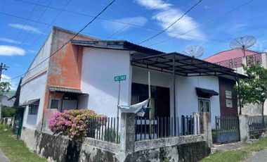 DIJUAL RUMAH HOOK HITUNG HARGA TANAH LUAS 260 METER DI MEUSARA AGUNG GUE GAJAH KETAPANG