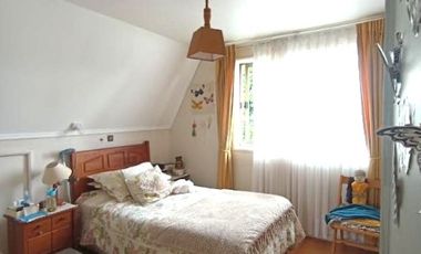 Casa sector Krahmer  excelente estado $ 270.000.000.