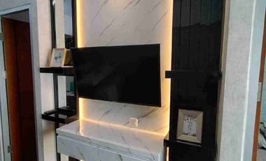 disewakan apartemen gunawangsa tidar full furnish mewah type 2 br