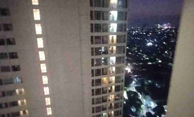 disewakan apartemen gunawangsa tidar full furnish mewah type 2 br