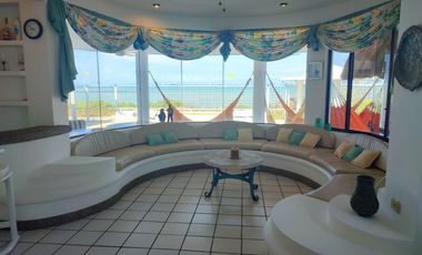 LAS CONCHAS: VENDO CASA FRENTE AL MAR CON PISCINA