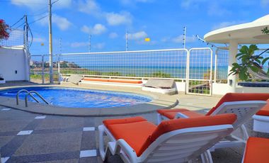 LAS CONCHAS: VENDO CASA FRENTE AL MAR CON PISCINA