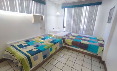 LAS CONCHAS: VENDO CASA FRENTE AL MAR CON PISCINA