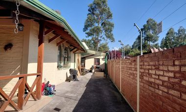 LOS CHILLOS, vendo casa de una planta, 621m2 de terreno y 400m2 de construcción,3 alcobas, BBQ