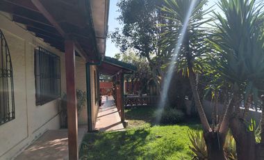 LOS CHILLOS, vendo casa de una planta, 621m2 de terreno y 400m2 de construcción,3 alcobas, BBQ