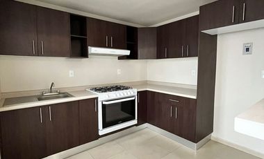 Casa en RENTA en PACHUCA; cercano a escuelas. Arboledas de Santa matilde, $9,000.00 mensuales