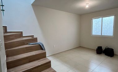 Casa en RENTA en PACHUCA; cercano a escuelas. Arboledas de Santa matilde, $9,000.00 mensuales