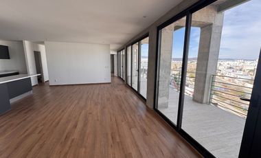 Departamento de 199 m² con 3 Recámaras en Renta en Altos Juriquilla - Amplio