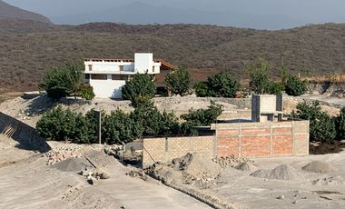 Casa en Obra Gris 25% enganche y 24 mensualidades. Dentro de Fracc. Residencial estilo campestre a 20 min. Al Sur de Cuernavaca, Xochitepec Mor.