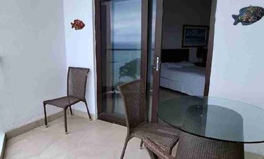 Vendo Hermosa Suite Frente al Mar, en Edificio de Lujo en Tonsupa