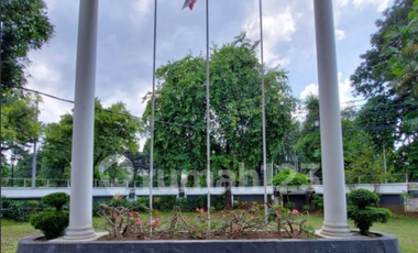 Dijual 6 Bedroom Rumah di Kebayoran Baru bisa untuk COMMERCIAL