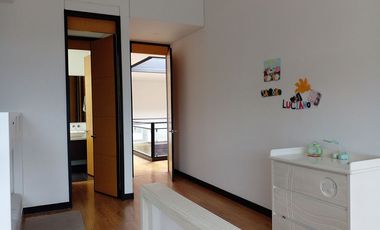 Casa en arriendo en Loma del Atravesado