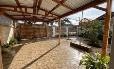 Se venda linda casa en San Sebastián, litoral central