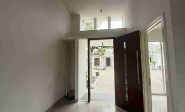 Disewakan Rumah Siap Huni di Grand Harvest, Kebraon, Karangpilang, Surabaya