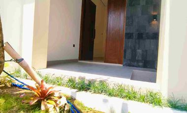 Miliki Hunian bergaya Konsep konteporer lokasi super nyaman dan bagus banget untuk unit ini sudah ready