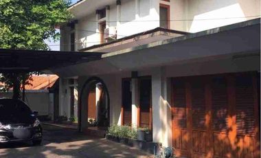 rumah bagus 2 lantai lokasi strategis pejaten barat jakarta selatan