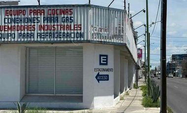 Local comercial en venta en San Benito Hermosillo, esquina con alto flujo vehicular y áreas de bodega y oficina