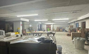 Local comercial en venta en San Benito Hermosillo, esquina con alto flujo vehicular y áreas de bodega y oficina