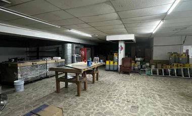 Local comercial en venta en San Benito Hermosillo, esquina con alto flujo vehicular y áreas de bodega y oficina