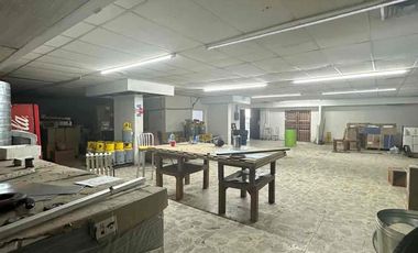 Local comercial en venta en San Benito Hermosillo, esquina con alto flujo vehicular y áreas de bodega y oficina
