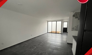 CASA INDEPENDIENTE A PIE DE CALLE EN SAN MATEO ATENCO