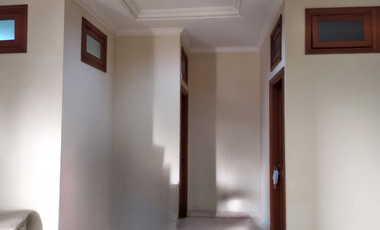 Ruko hadap jalan raya luas 192m Kebayoran Lama Jakarta Selatan