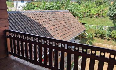 Semi Villa Asri Nuansa Kayu luas