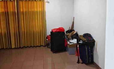 Jual Rumah 2 Lantai, 4 Kamar, Taman Meruya Ilir