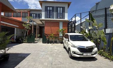 VILLA MEWAH ESTETIK 2 LANTAI – FULLY FURNISHED PRIVATE RESORT LIVING DI KALIURANG KM 13 YOGYAKARTA