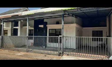 Rumah disewakan di Kerten, Surakarta, Jawa Tengah