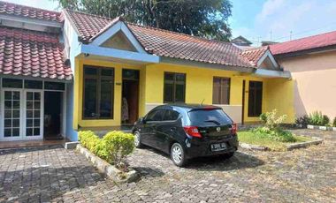 Villa LANDIS Cipanas
Jln. Wijaya Kusuma 145 . Pacet , Puncak , Cipanas .