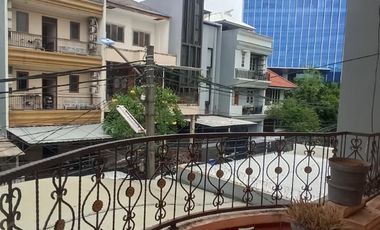 Disewakan Rumah Siap Huni dengan Ukuran Tanah 6 X 20 Meter Row 4 Mobil di Kelapa Puan Kelapa Gading