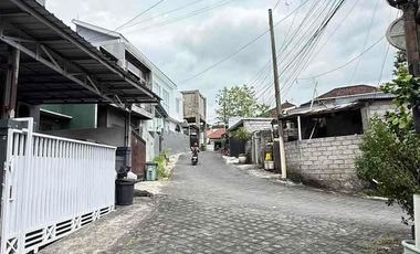 DIJUAL RUMAH CANTIK 2 LANTAI – SIAP HUNI TAMAN GRIYA JUMBARAN BALI