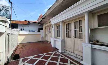 Rumah Klasik Istimewa Cocok untuk Homestay Di Kraton Dekat Malioboro