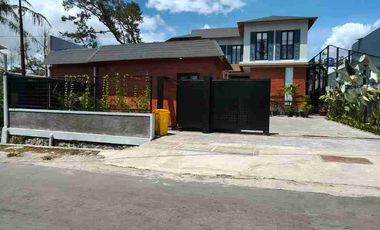 DIJUAL VILLA ESTETIK MEWAH FULL FURNISH 2 LANTAI JAKAL KM 13 SLEMAN