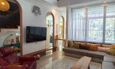 DIJUAL VILLA ESTETIK MEWAH FULL FURNISH 2 LANTAI JAKAL KM 13 SLEMAN