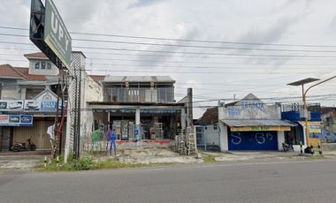 SHOPHOUSE SUITABLE FOR BUSINESS, NGESTIHARJO, KASIHAN, BANTUL, JOGJA