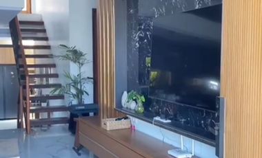 RUMAH MEWAH DI KOMPLEK PEMDA, PEKANBARU KOTA