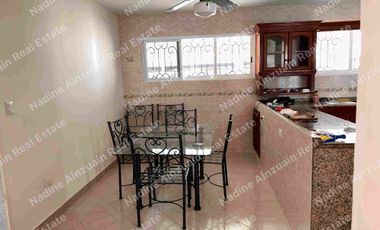 Se vende, Exclusiva Residencia en Fraccionamiento Campestre, Mérida, Yucatán, México. Recién Renovada con 900 m² de Terreno. Lista para habitar.