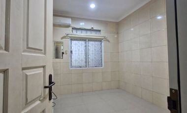 Murah!!Dijual rumah cantik dan asri di cipinang