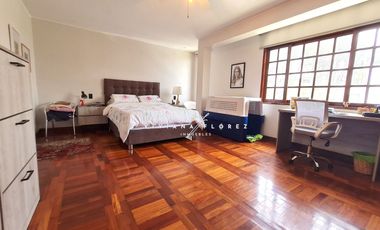 Dpto en condominio, con terraza, ambientes amplios. Surco