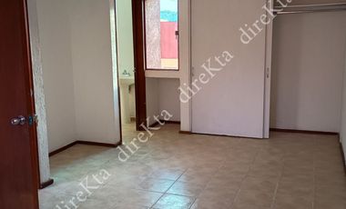 Casa céntrica en privada con seguridad y alberca Las Plazas, ubicación privilegiada, $$ A OFERTAR, solo CONTADO