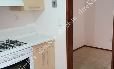 Casa céntrica en privada con seguridad y alberca Las Plazas, ubicación privilegiada, $$ A OFERTAR, solo CONTADO