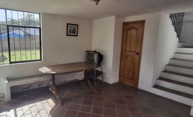 Terreno en Venta Tumbaco Altos de La Viña 1050 m2 Urbanización Privada Casa de Campo