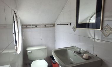 Terreno en Venta Tumbaco Altos de La Viña 1050 m2 Urbanización Privada Casa de Campo