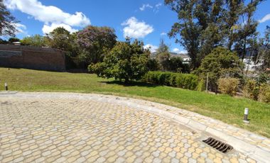 Terreno en Venta Tumbaco Urbanización Privada